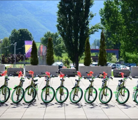 100 bicycles donated to orphans from Bosnia and Herzegovina