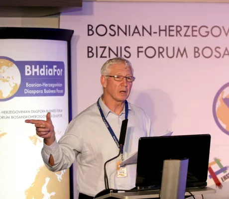 IUS participated in Diaspora Forum