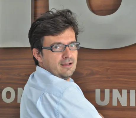 IUS professor won First Prize Award at IFORS Conference