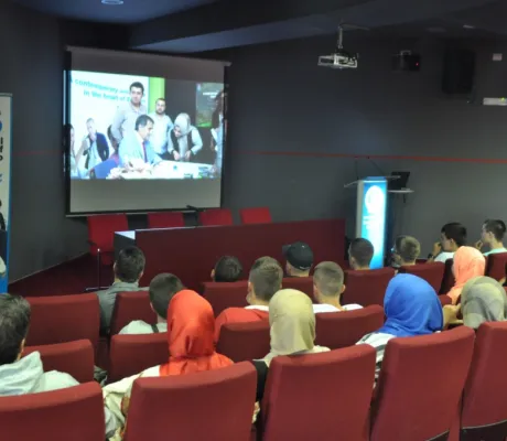 Students of Bosnian origin from USA visited IUS