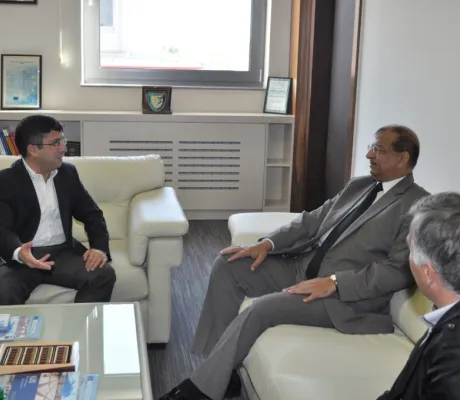 Ambassador of Pakistan visited IUS