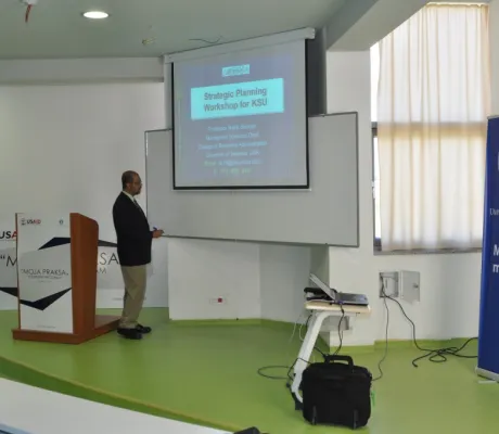 Prof. Dr. Rafik Beekun gave a series of lectures on ‘’Strategic planning’’