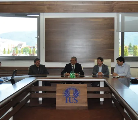 Dr. Muhammad Arif Zakaullah visited IUS