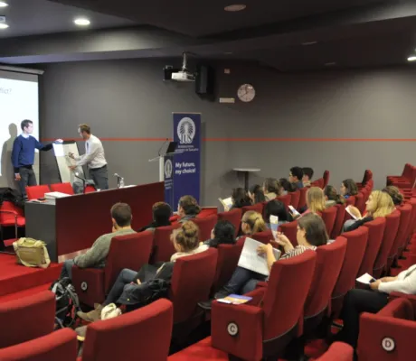 22 students from The American University, Washington DC visited IUS