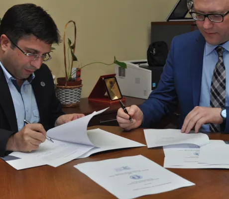 IUS Cooperation with the Center for Strategic Research