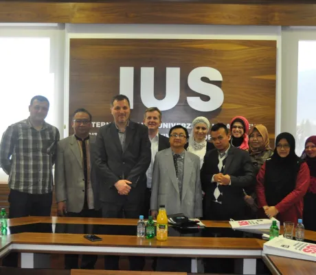 Alumni cooperation between IUS and IIUM