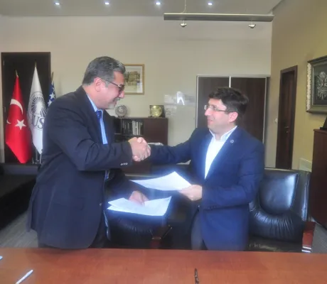 Former Minister of Pakistan visited IUS