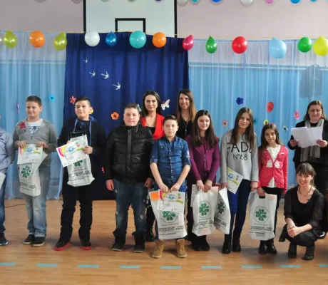 Congratulations to the students of the First private Primary School "Isa - Beg Ishaković" on winning II place on the occasion of Safer Internet Day 2016 in BiH