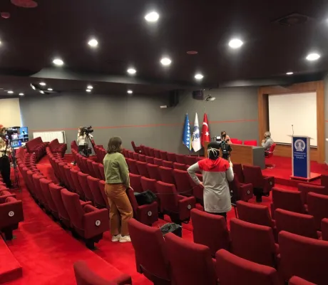 IUS as a Role Model in Online Education