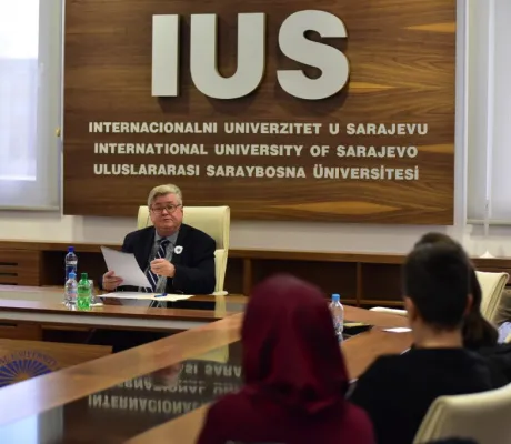 Dr. David Pettigrew gave a lecture titled “The ICTY Verdict in the Case of Vojislav Šešelj”
