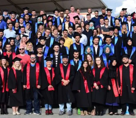 IUS Promoted the 8th Generation of Graduates