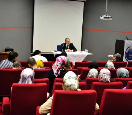 Prof. Dr. Mahmut Erol Kılıç holds conference on "Bosnian Contribution to the Spiritual Heritage of Islamic Civilization"