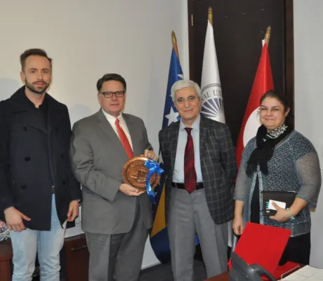 LIU Global College Dean Visited IUS