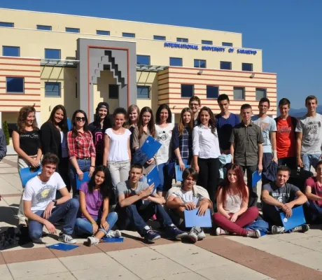 Summer school of innovation GeekFEST2014 completed at IUS