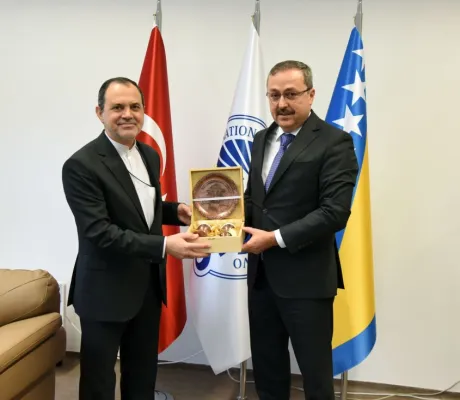 Iranian Ambassador to BiH Pays a Visit to IUS