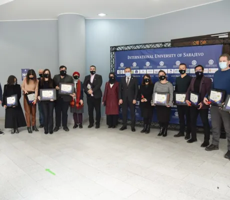 IUS Awarded best Professors