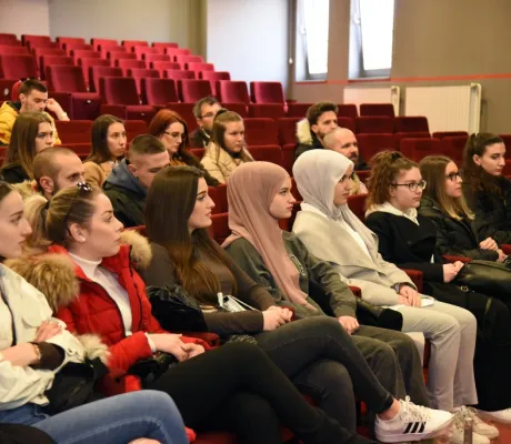 Students from Sarajevo School of Civil Engineering and Geodesy visit IUS