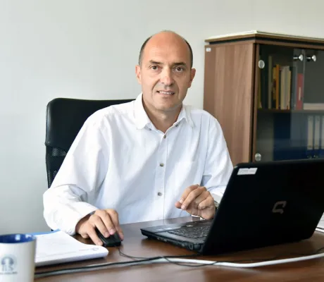 Prof. Adnan Zoranić