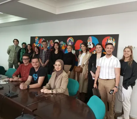 Exploring Project Management