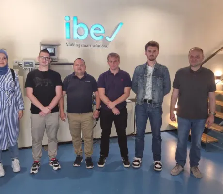 IUS EE Students Visit IBEJ d.o.o.