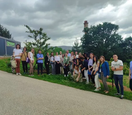 Connecting Science and Business 