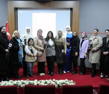 IUS ELT and ELIT Students Celebrate Teacher’s Day
