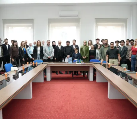 Short Story Writer Ali Işık Speaks at IUS 