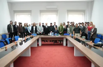 Short Story Writer Ali Işık Speaks at IUS 
