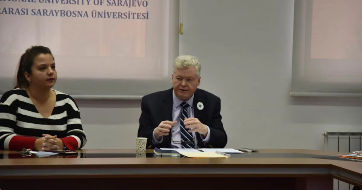 Prof. Dr. David Pettigrew held a lecture at IUS