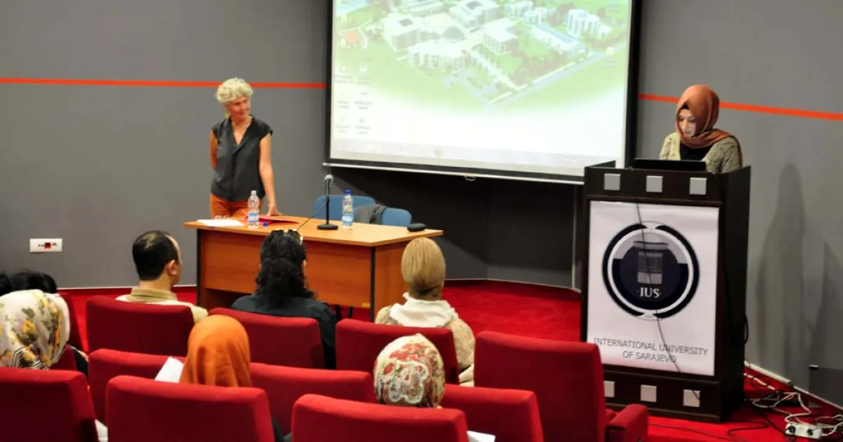 Lecture by Dr. Lorraine Mortimer about Australian Aborigines