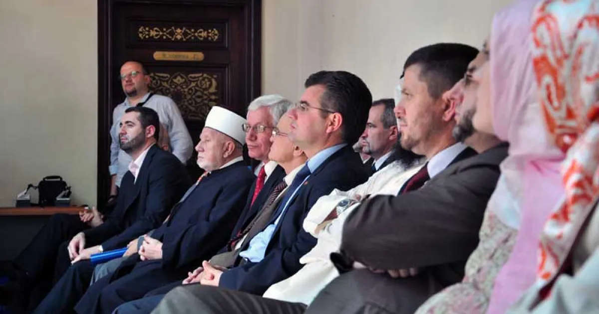 Rektor IUS-a na promociji maturanata u Gazi husrev-begovoj medresi u Sarajevu