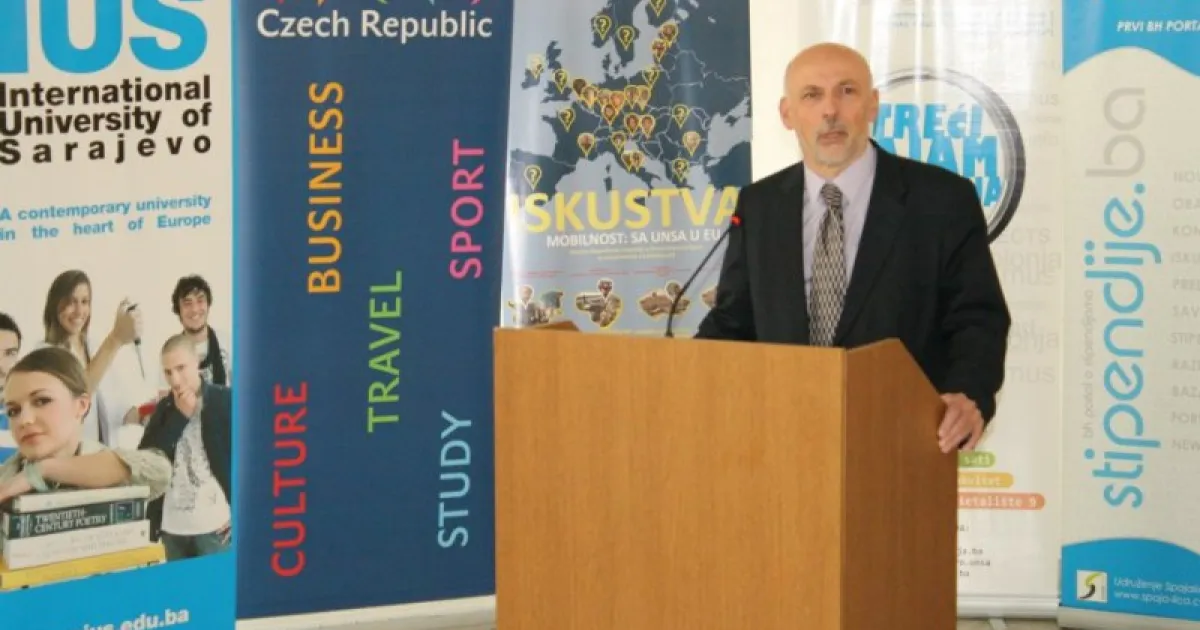 IUS at 3rd Fair of scholarships