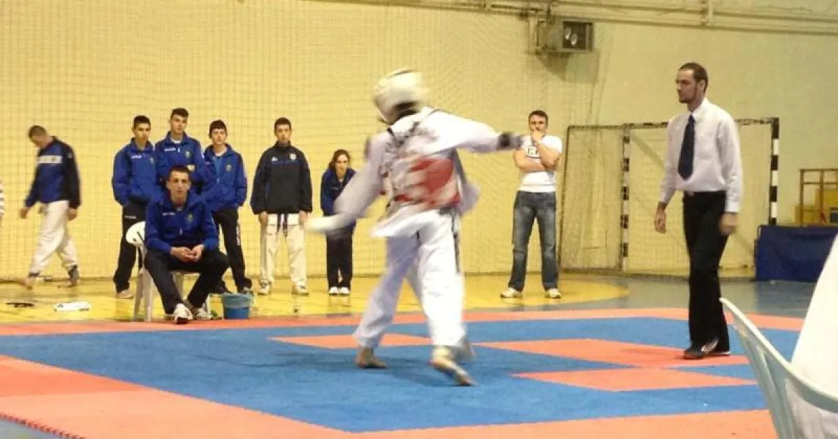 IUS Taekwondo Kulübü Yine Madalya ve Kupayla IUS'a döndü.