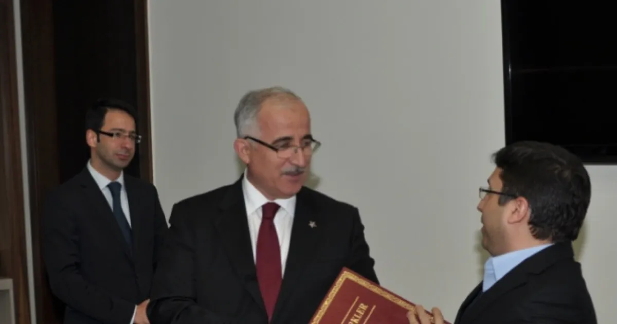 The Governor of the Turkish Eskişehir Province visited IUS