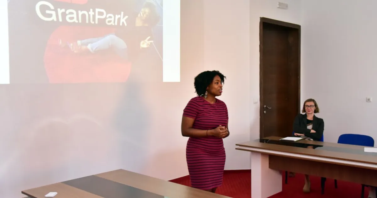 6th SHETalks session: What is your Five to Nine?