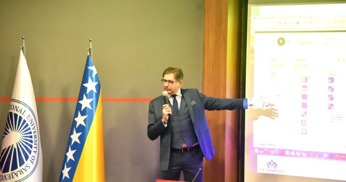 Dr. Mirsad Hadžikadić Lectured about Big Data, Artificial Intelligence and Complex Systems
