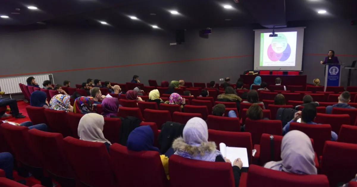 „Energy efficiency in buildings“ lecture held at IUS