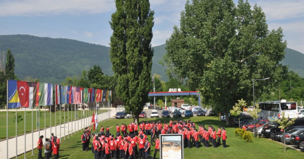 More than 100 young Turkish scouts visited IUS