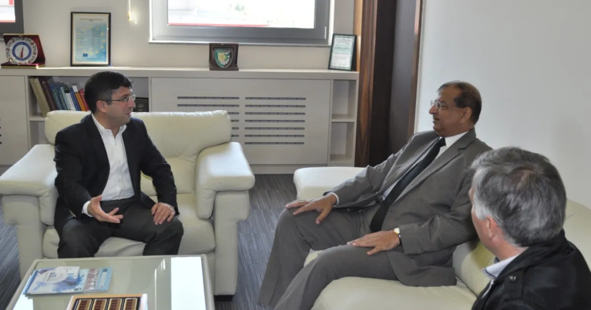 Ambassador of Pakistan visited IUS