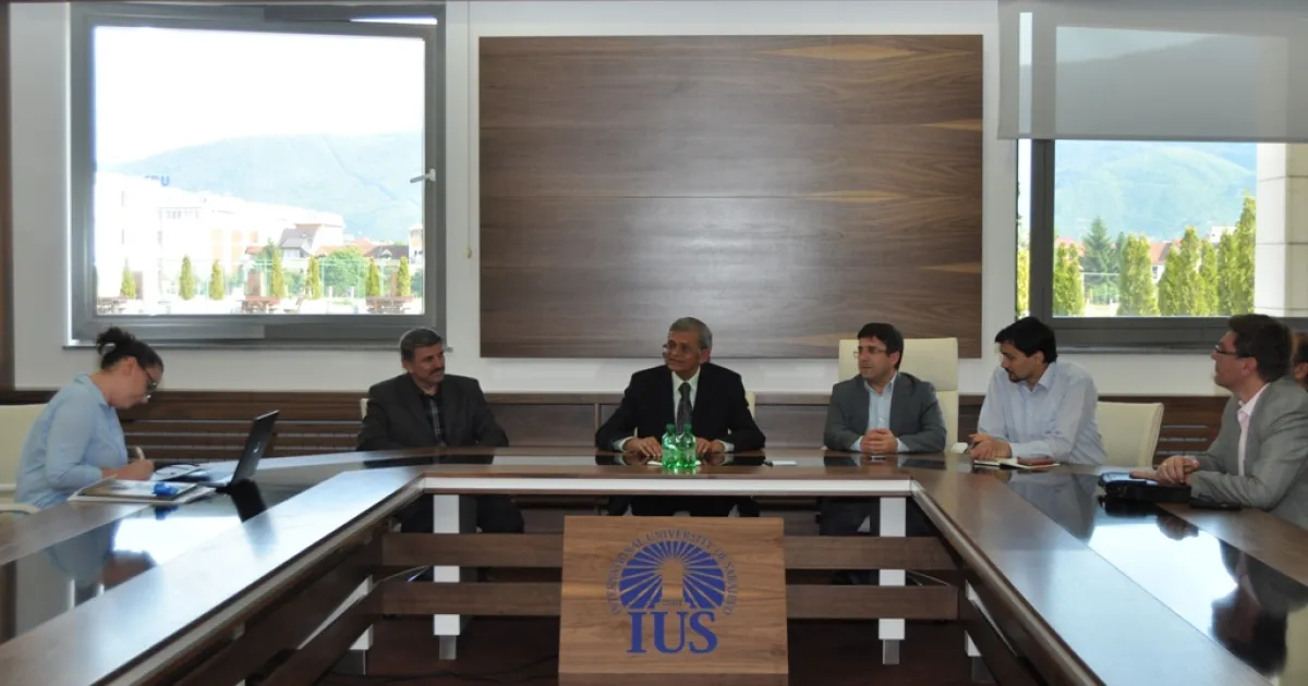 Dr. Muhammad Arif Zakaullah visited IUS