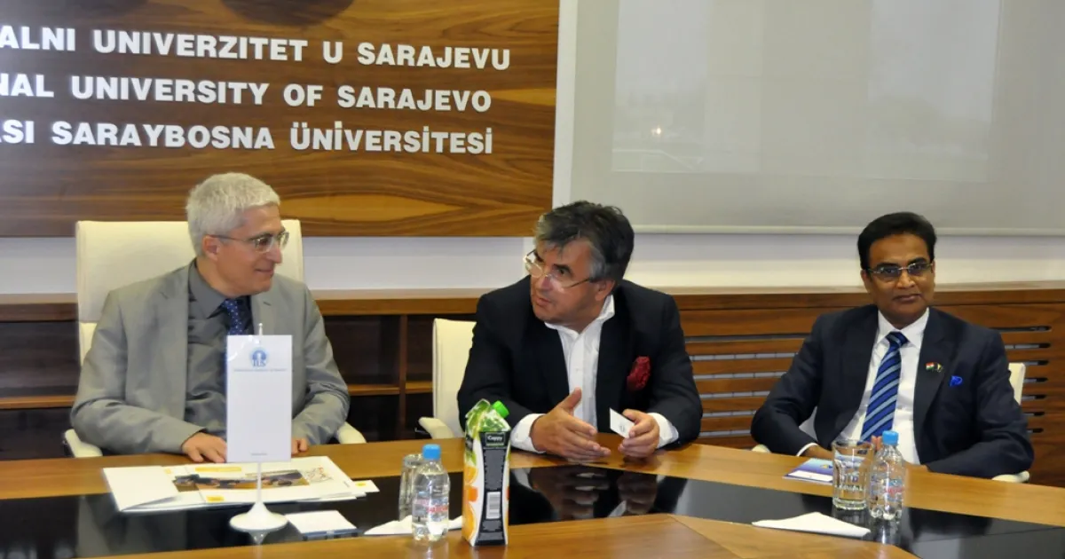 18 High-Level Businessmen from India Visited IUS