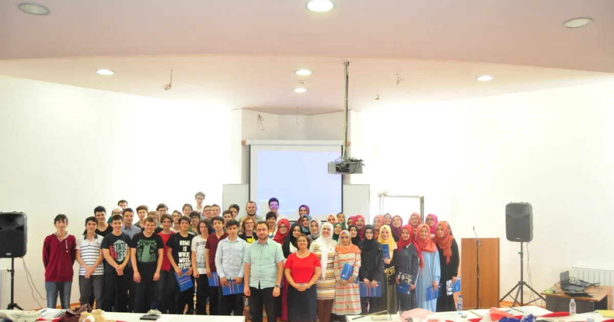 Summer School of English completed at IUS