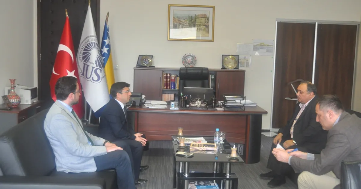 Chairman of the Kingdom University of Bahrain visited IUS