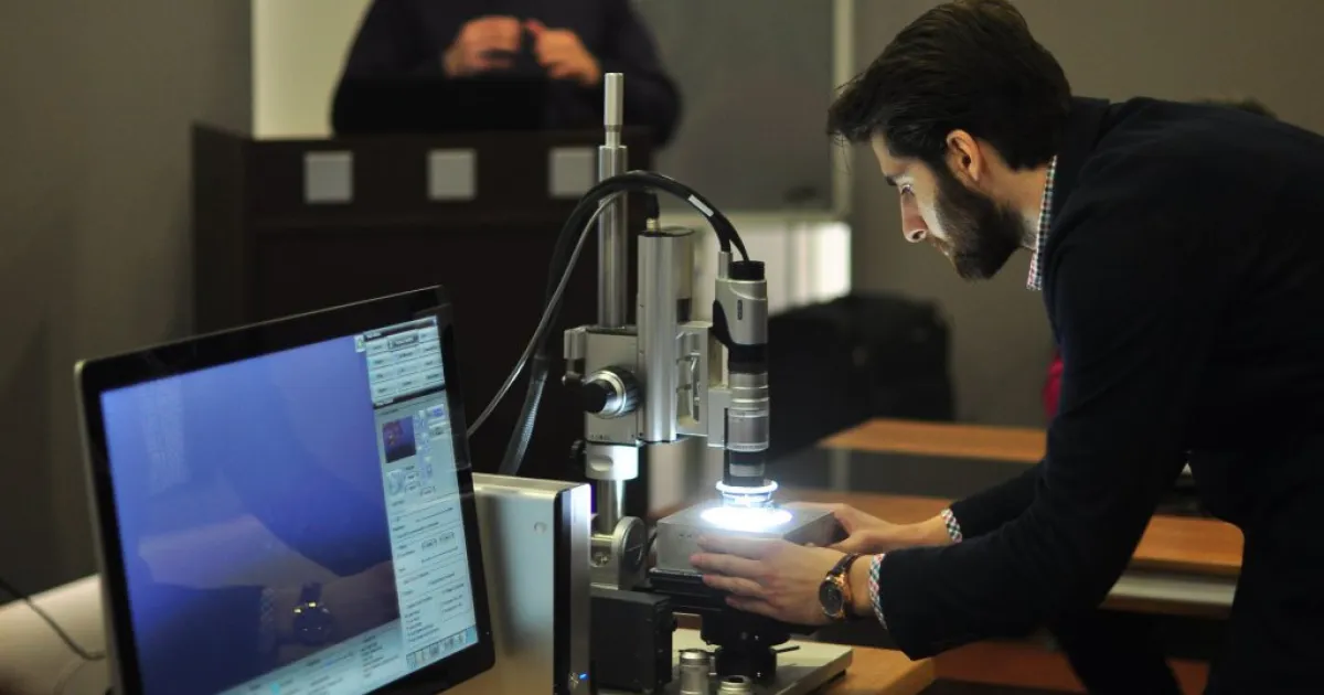 3D Microscope Presentation