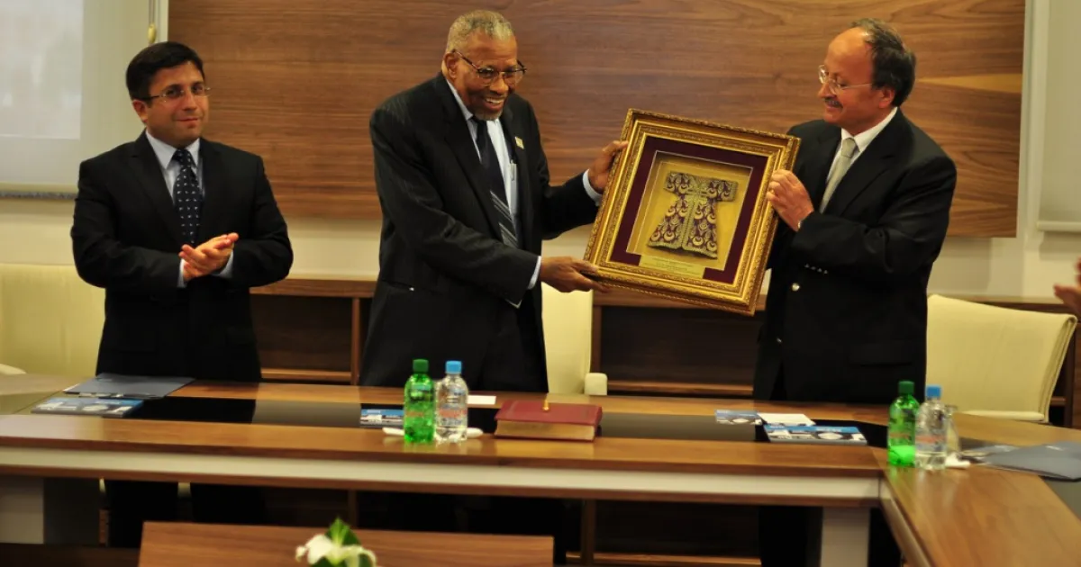 Lifelong achievement award for Dr. Ahmad Mohamed Ali