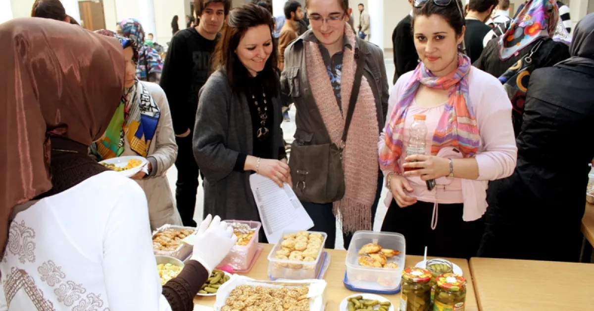 IUS 'ta Kermes düzenlendi