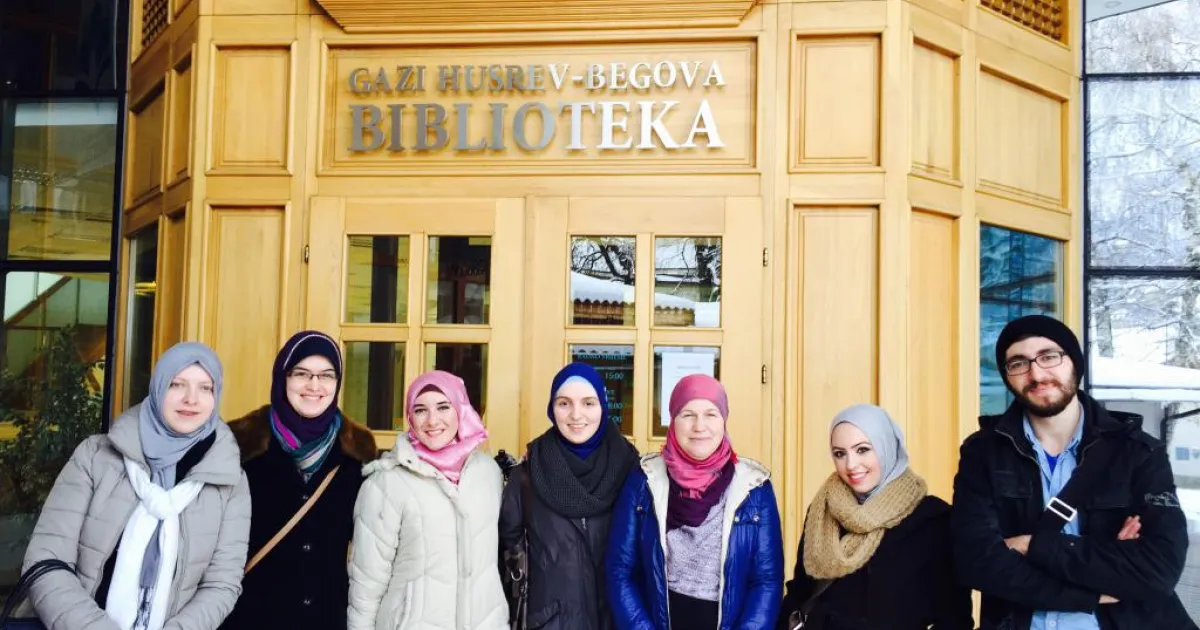 Students and professors visit the ''Gazi Husrev-bey library''