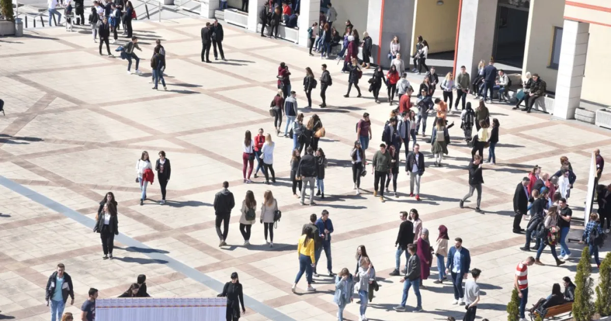Testing for IUS Scholarships: 1400 BH Students Sat for Test