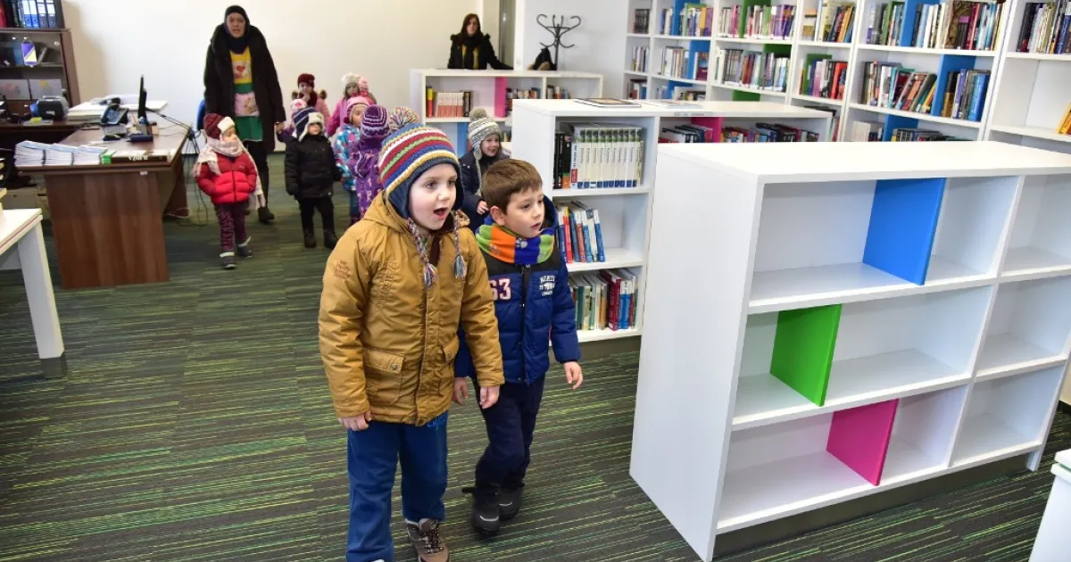 KidIUS Kids Visited IUS library