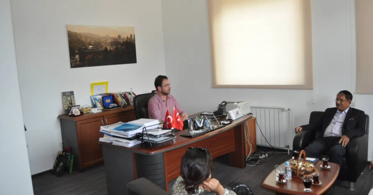 Consul of Bosnia and Herzegovina in Bangladesh visited IUS